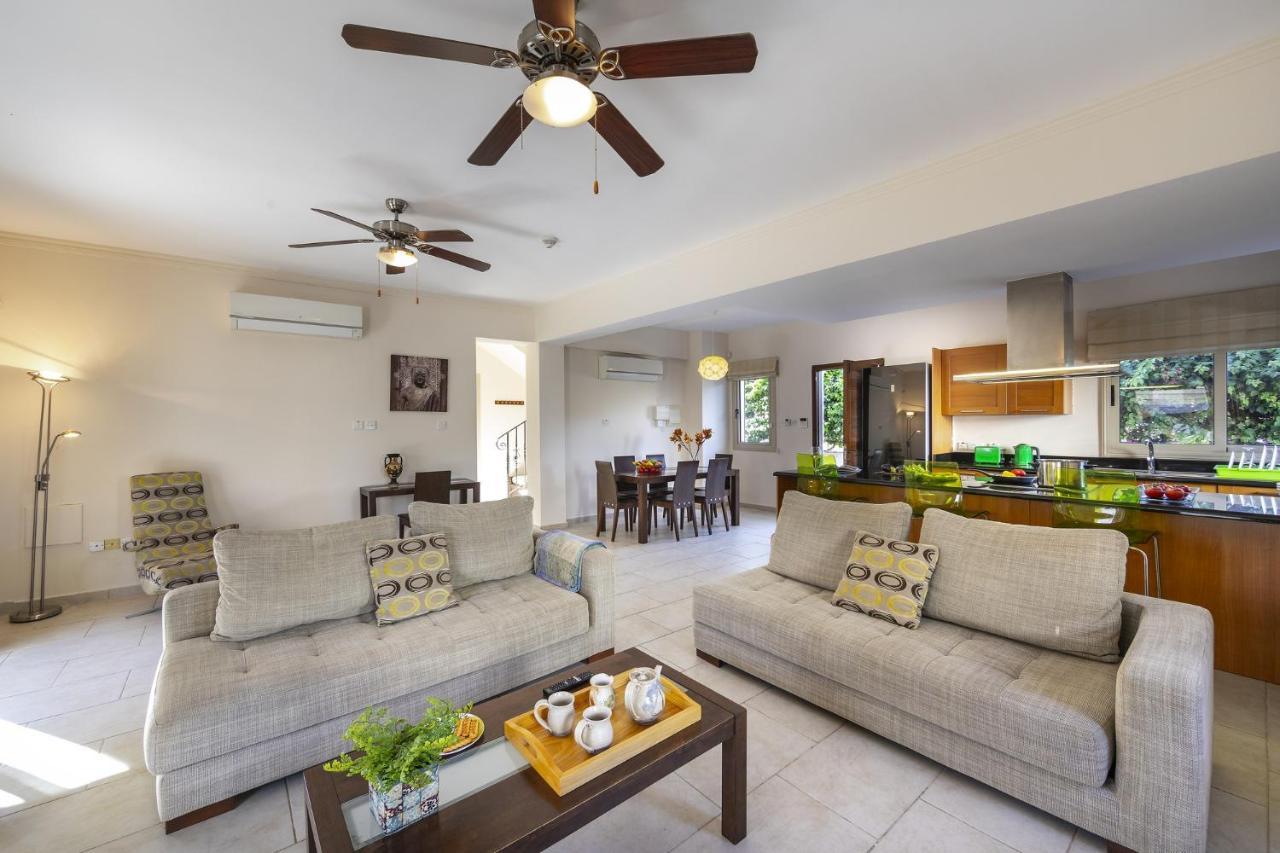 Villa Malama Paralimni Exterior foto